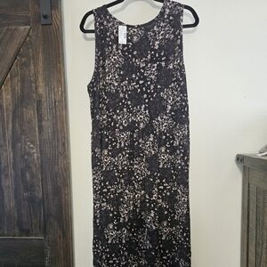 Ditzy Flower Maxi Dress